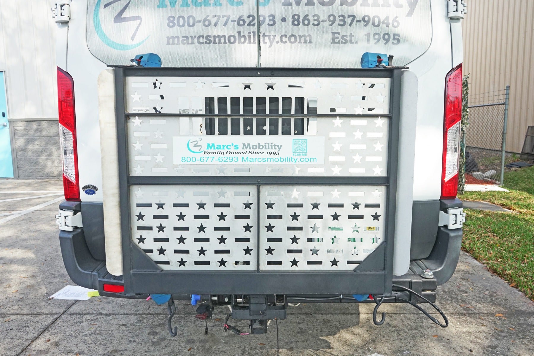 Harmar AL500 / AL500HD Power Wheelchair Lift - Used
