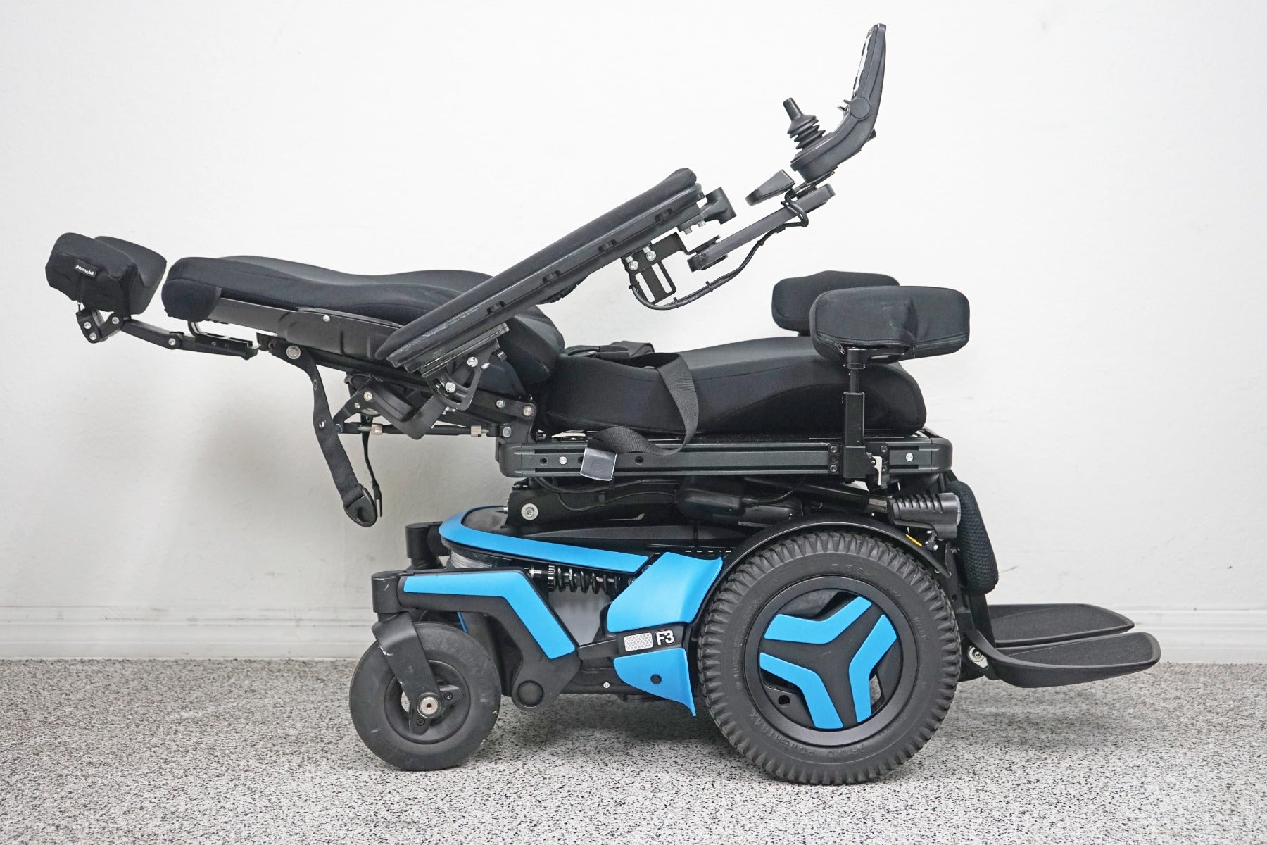 Permobil F3 Power Wheelchair 12" Seat Lift, Tilt, Recline, Legs & Anterior Tilt - 6123