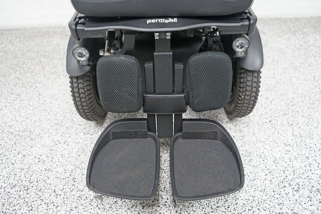 Permobil F3 Power Wheelchair 12" Seat Lift, Tilt, Recline, Legs & Anterior Tilt - 8169