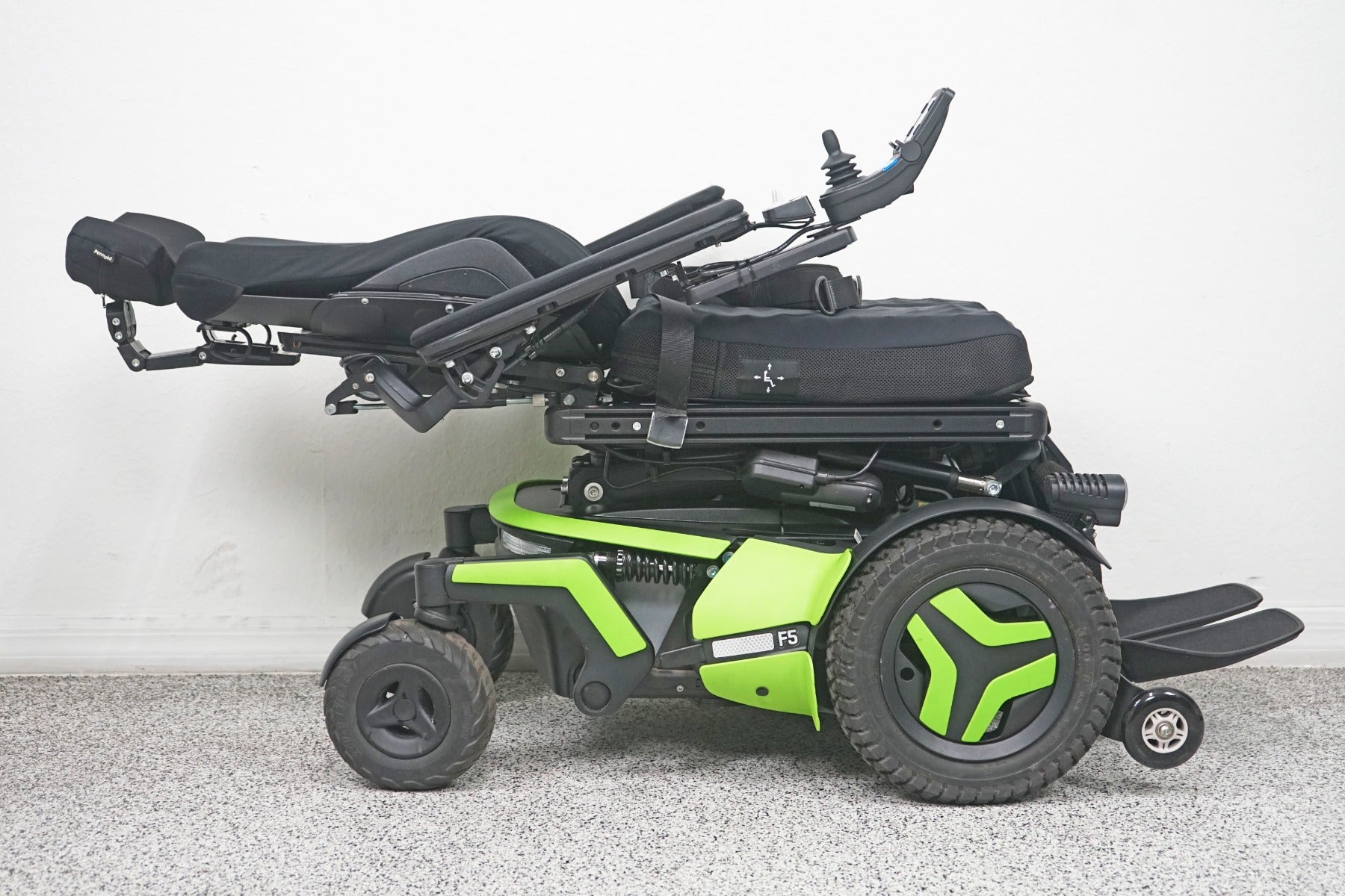 Permobil F5 Power Wheelchair Seat Lift, Tilt, Recline, Legs & Anterior Tilt - 8275