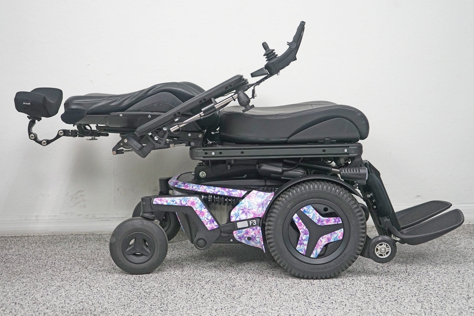 Permobil F3 Power Wheelchair 12" Seat Lift, Tilt, Recline, Legs & Anterior Tilt - 8335
