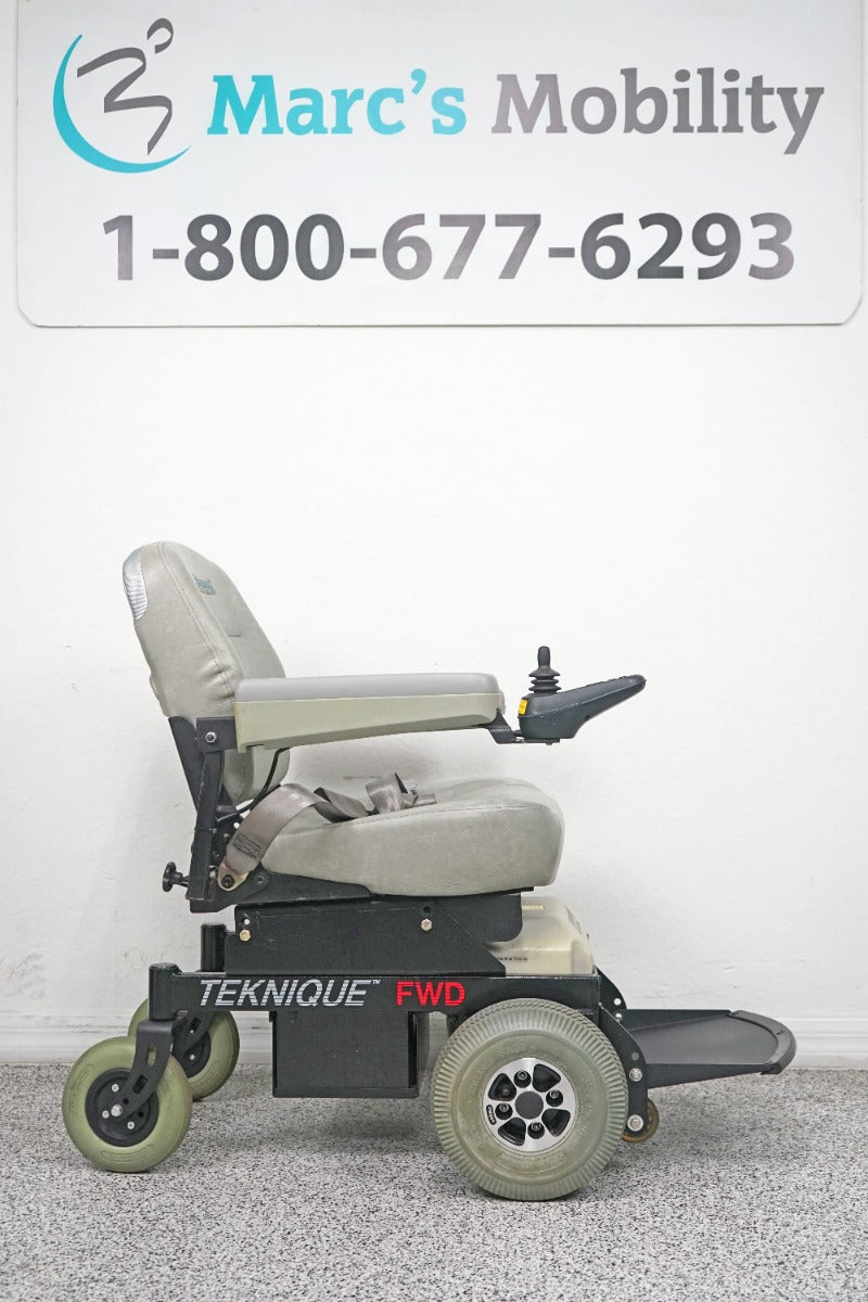 Hoveround Teknique FWD Power Wheelchair - 8306