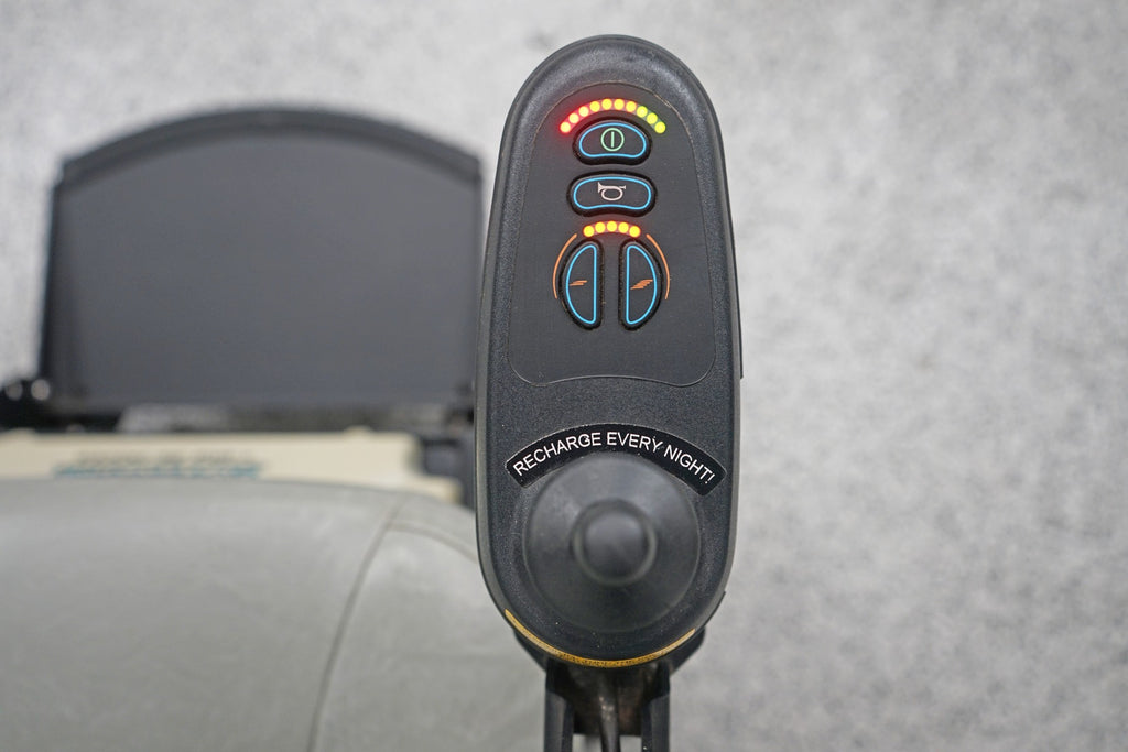 Hoveround Teknique FWD Power Wheelchair - 8306