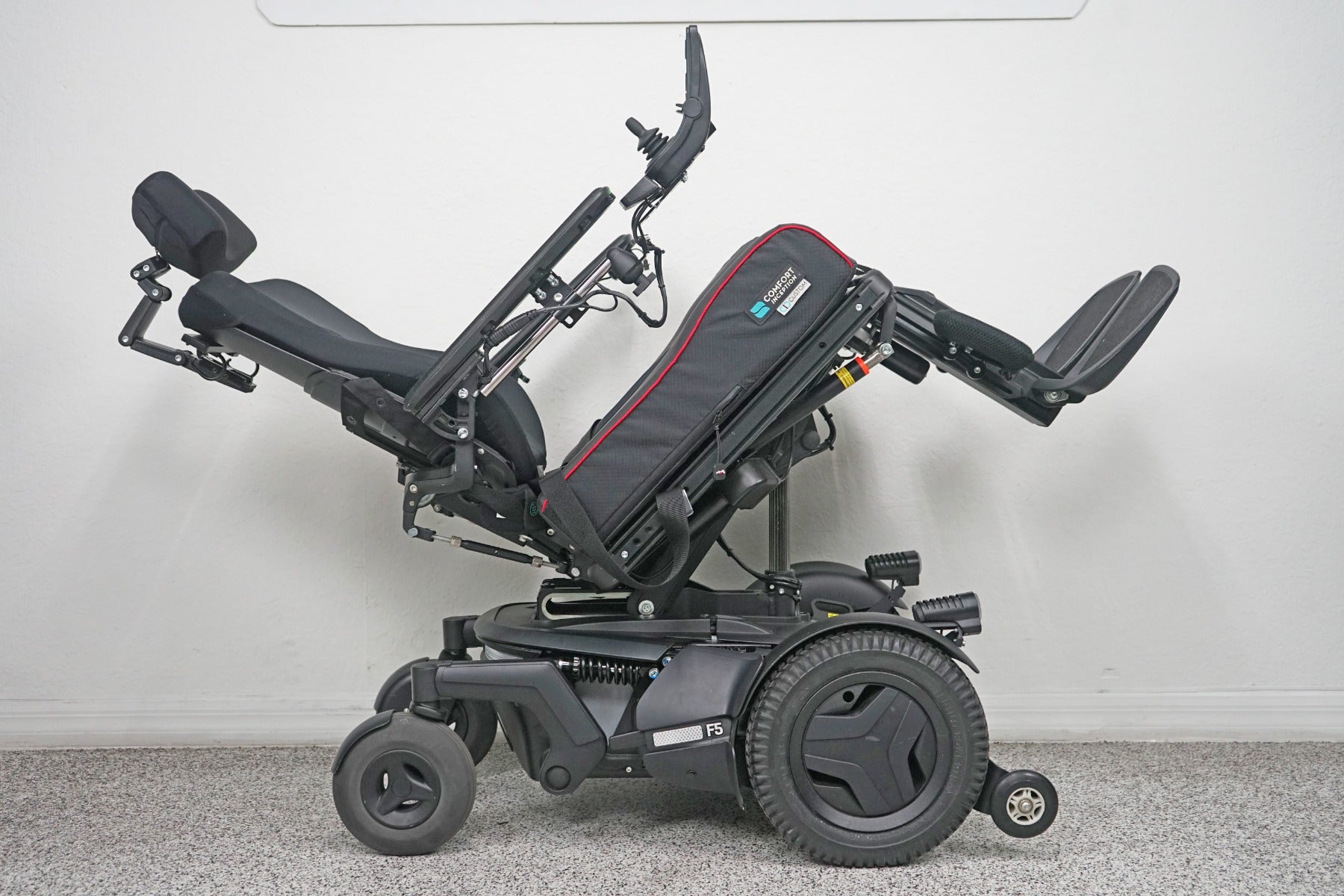 Permobil F5 Power Wheelchair Seat Lift, Tilt, Recline, Legs & Anterior Tilt - 8400