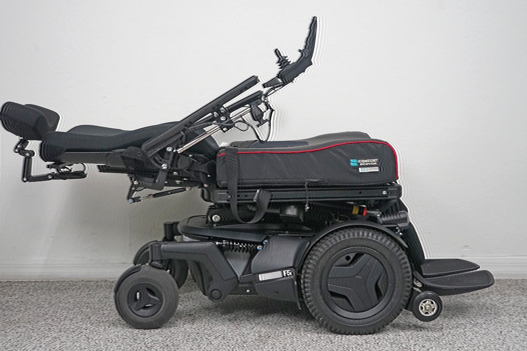 Permobil F5 Power Wheelchair Seat Lift, Tilt, Recline, Legs & Anterior Tilt - 8400