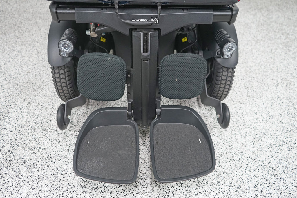 Permobil F5 Power Wheelchair Seat Lift, Tilt, Recline, Legs & Anterior Tilt - 8400