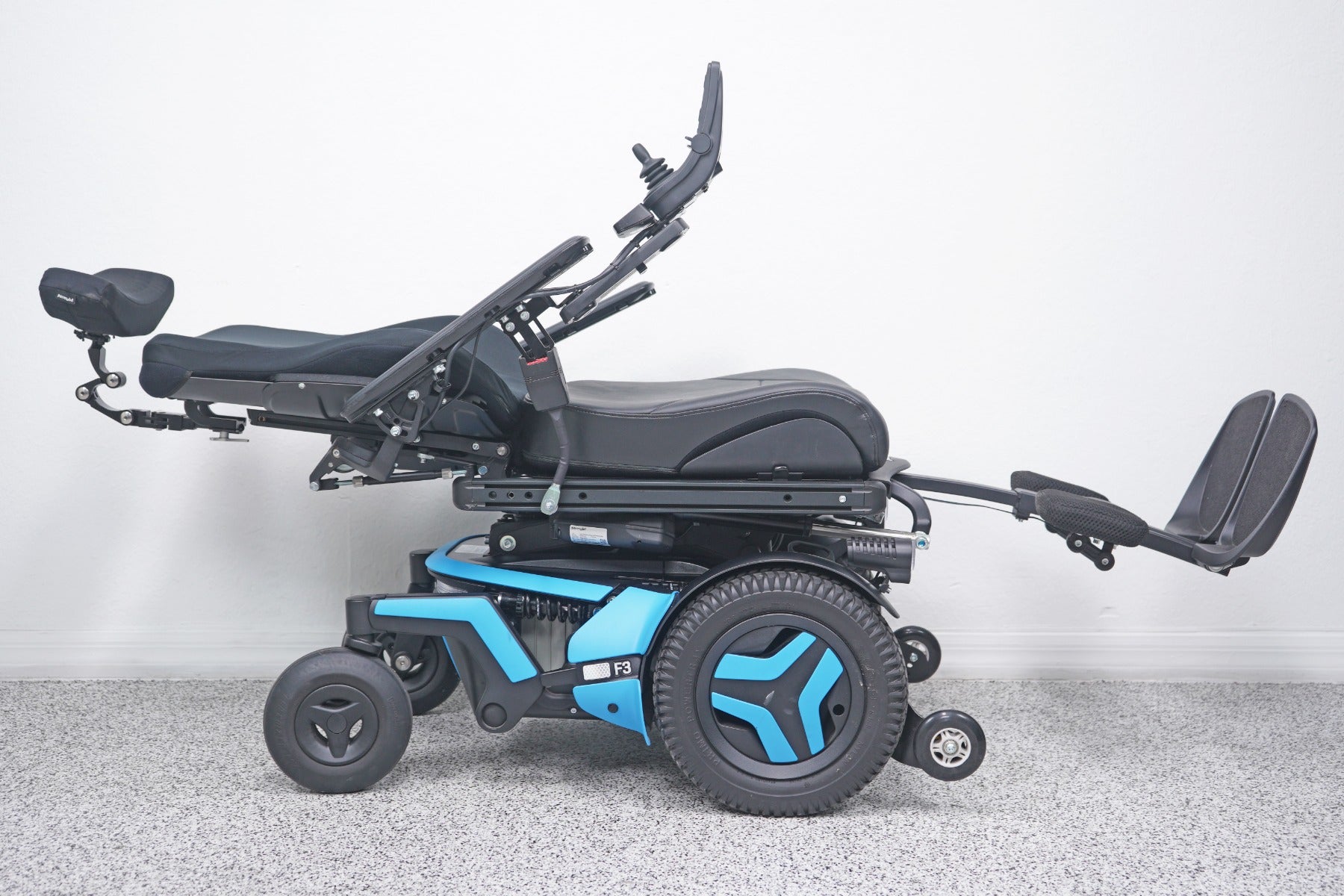 Permobil F3 Power Wheelchair 12" Seat Lift, Tilt, Recline & Legs - 8534