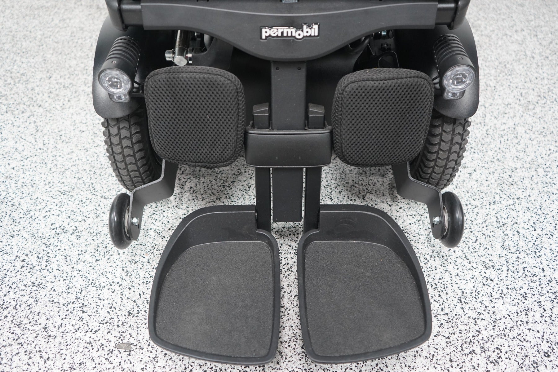 Permobil F3 Power Wheelchair 12" Seat Lift, Tilt, Recline & Legs - 8534