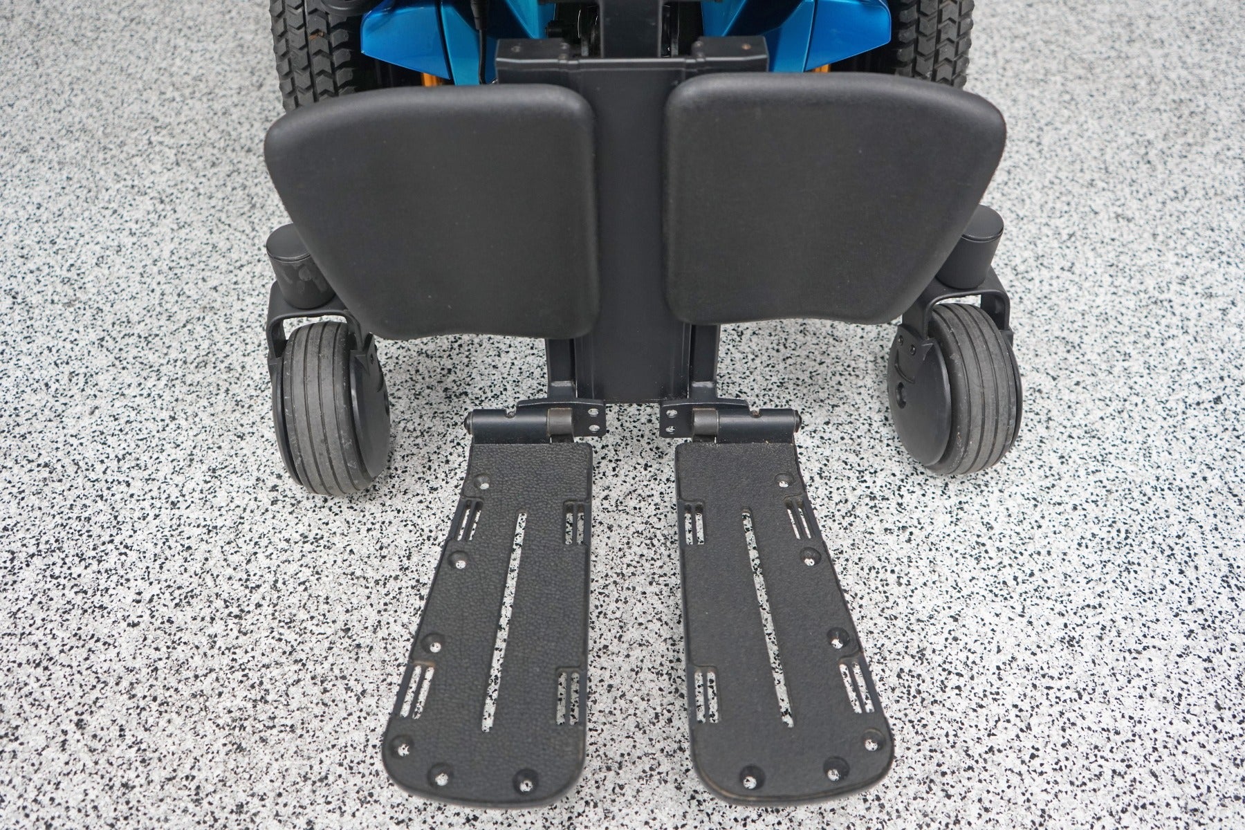 Quantum Edge 3 Power Wheelchair 12" iLevel Seat Lift, Tilt, Recline & Legs - 8699