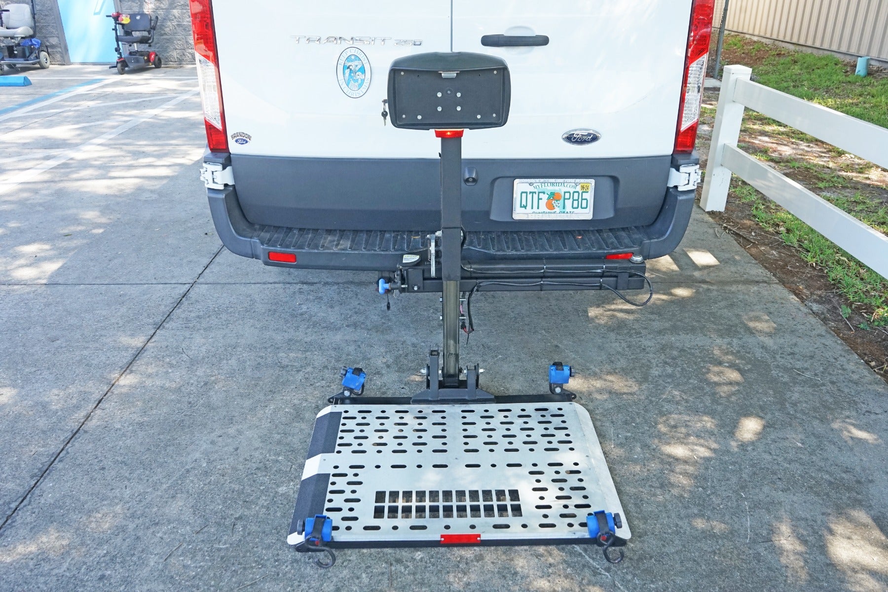 Harmar AL500 / AL500HD Power Wheelchair Lift - Used