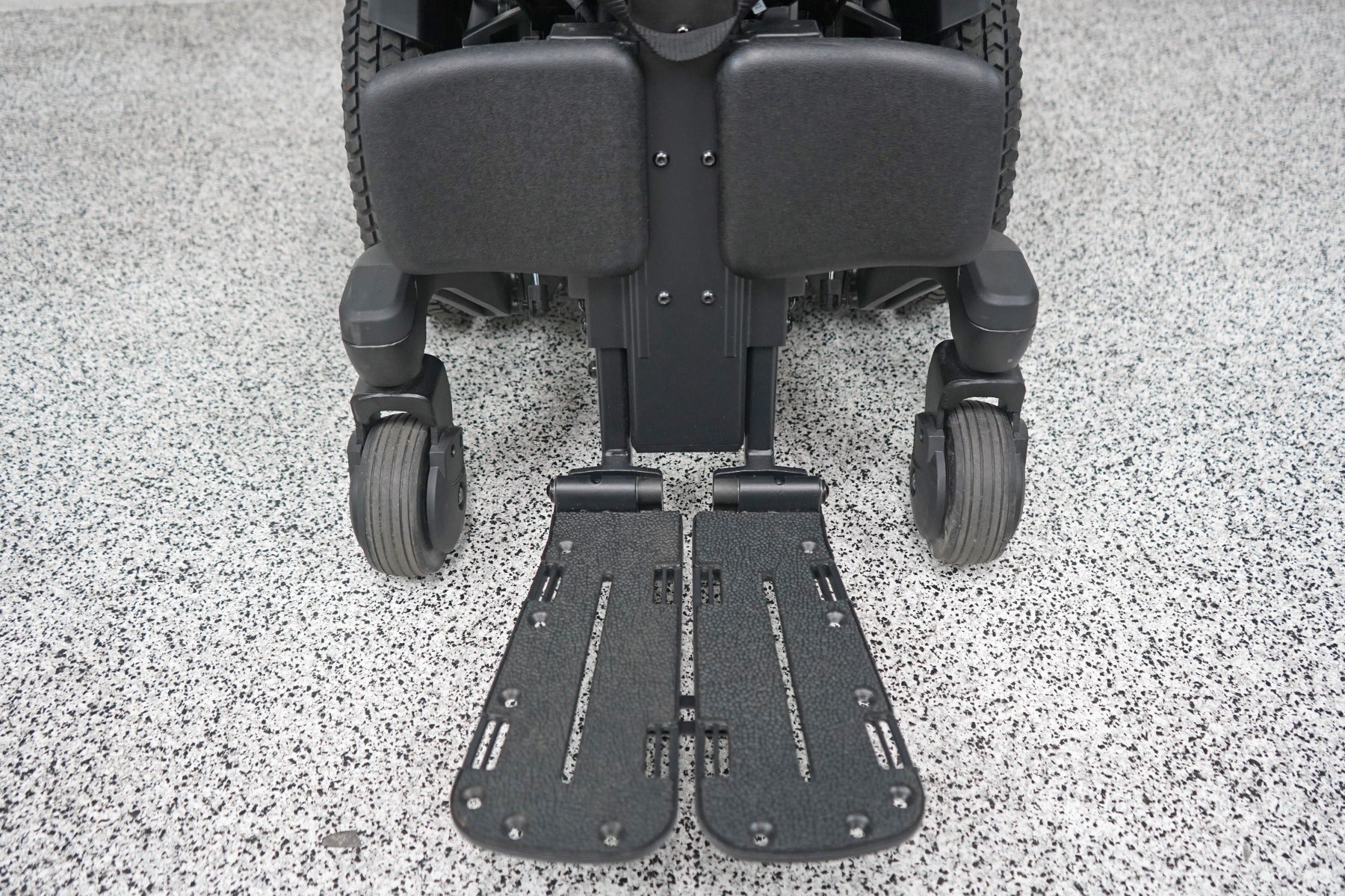Quantum Edge 3 Stretto Power Wheelchair 12" iLevel Seat Lift, Tilt, Recline, Legs & Anterior Tilt - 8702