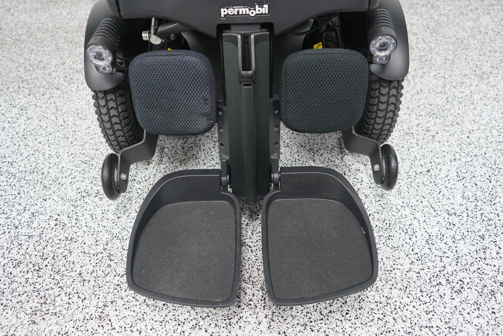 Permobil F3 Power Wheelchair 12" Seat Lift, Tilt, Recline, Legs & Anterior Tilt - 8536