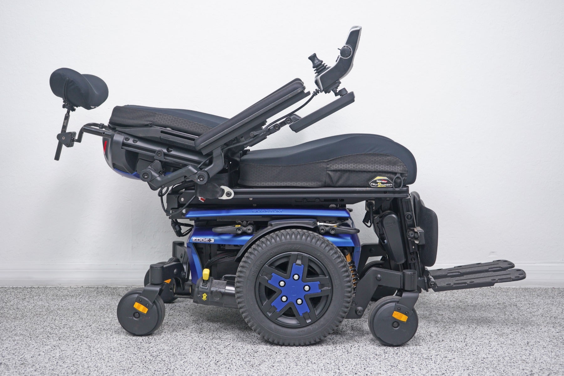 Quantum Edge 3 Power Wheelchair 12" iLevel Seat Lift, Tilt, Recline & Legs - 8758