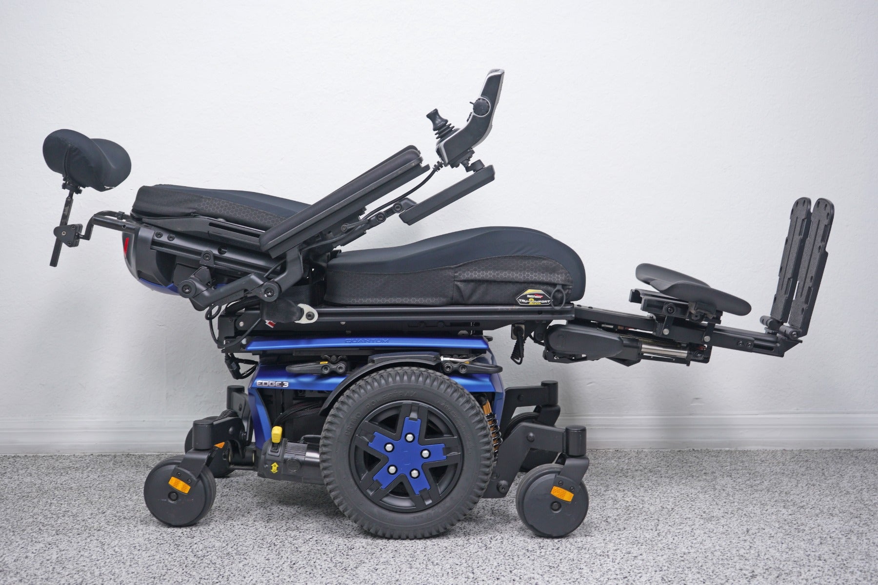 Quantum Edge 3 Power Wheelchair 12" iLevel Seat Lift, Tilt, Recline & Legs - 8758