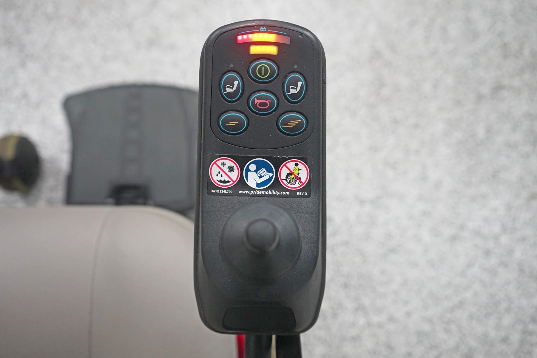 Quantum J6 Power Wheelchair 5" Seat Lift - 7004