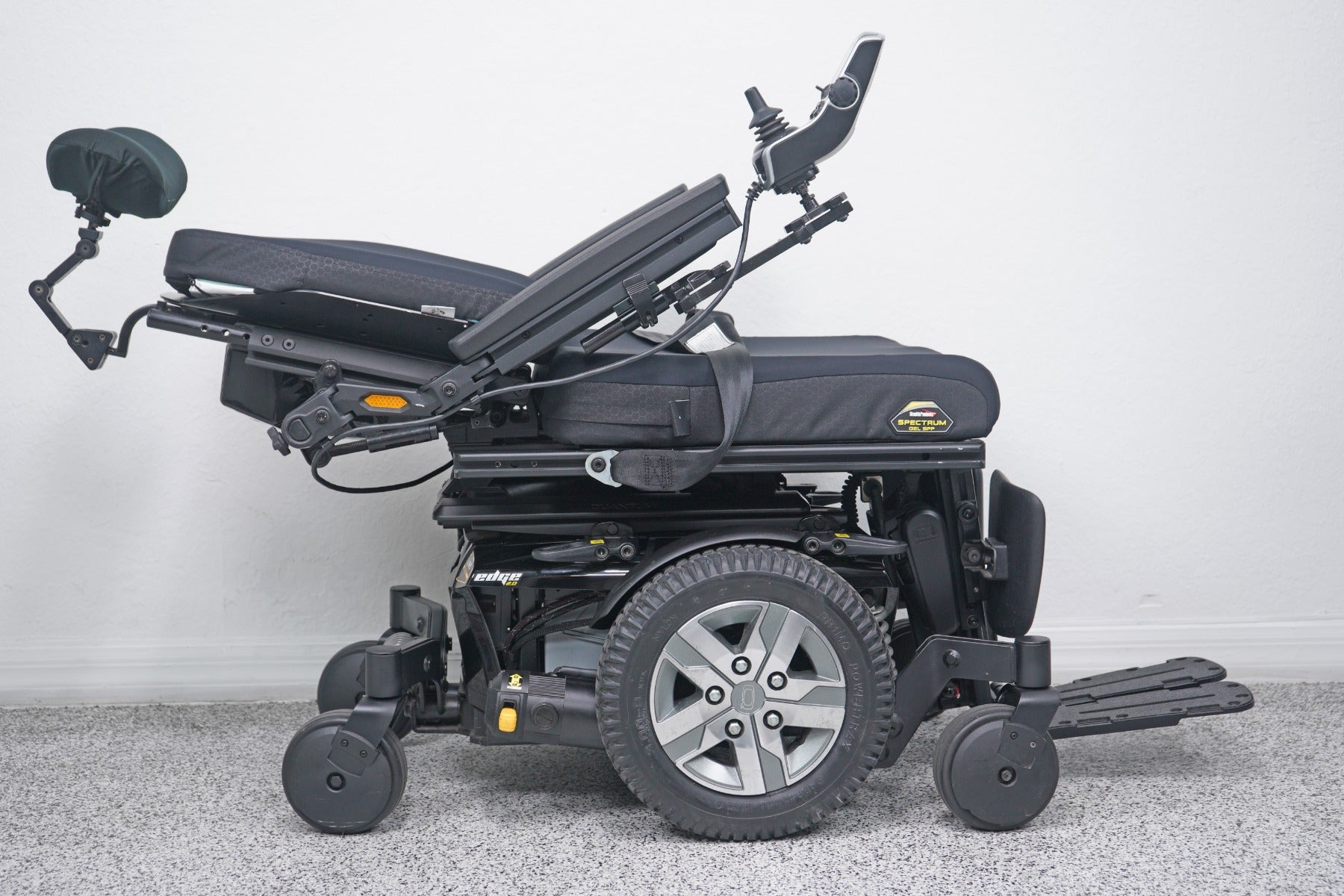 Quantum Q6 Edge 2.0 Power Wheelchair Tilt, Recline & Legs - 8730