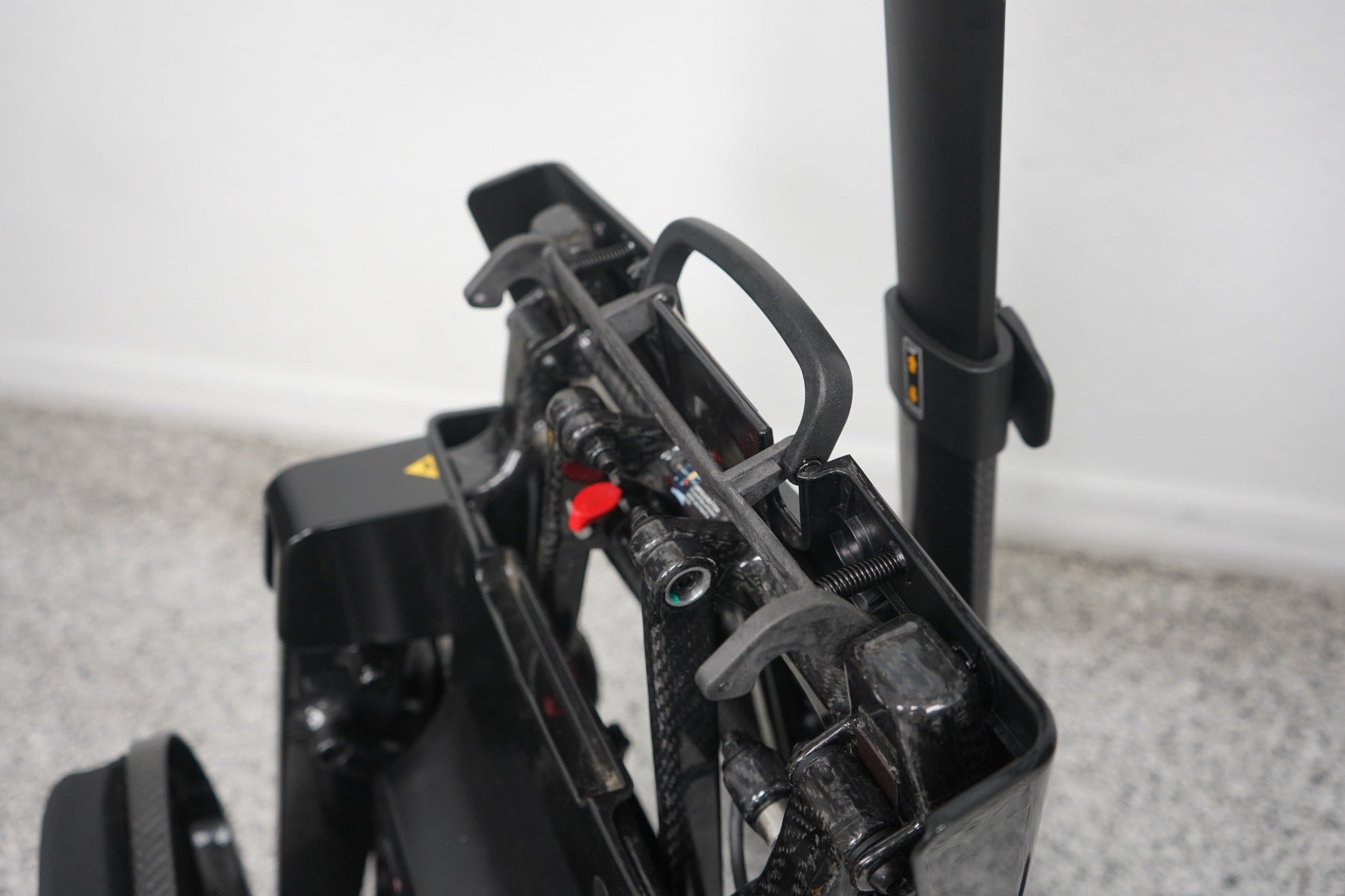 Folding Lock Handle - Go Go Carbon