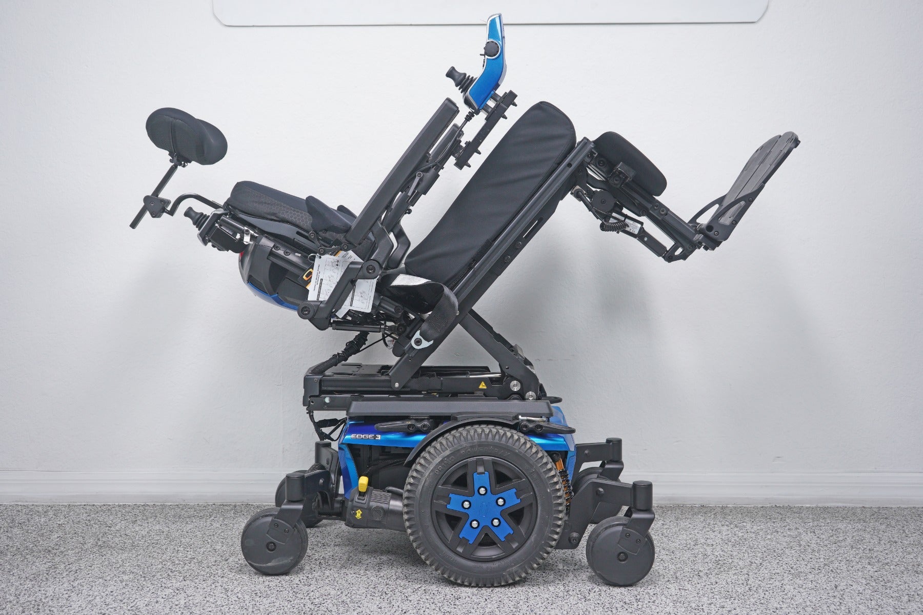 Quantum Edge 3 Power Wheelchair 12" iLevel Seat Lift, Tilt, Recline & Legs - 8871