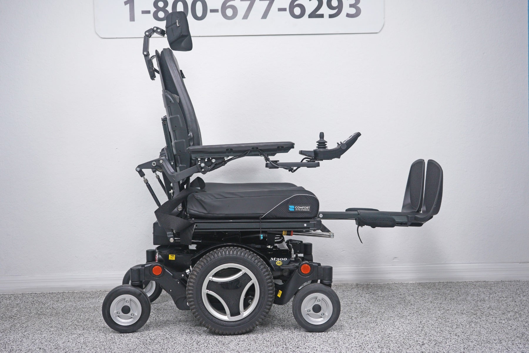 Permobil M300 HD Power Wheelchair Seat Lift, Tilt & Legs - 8870