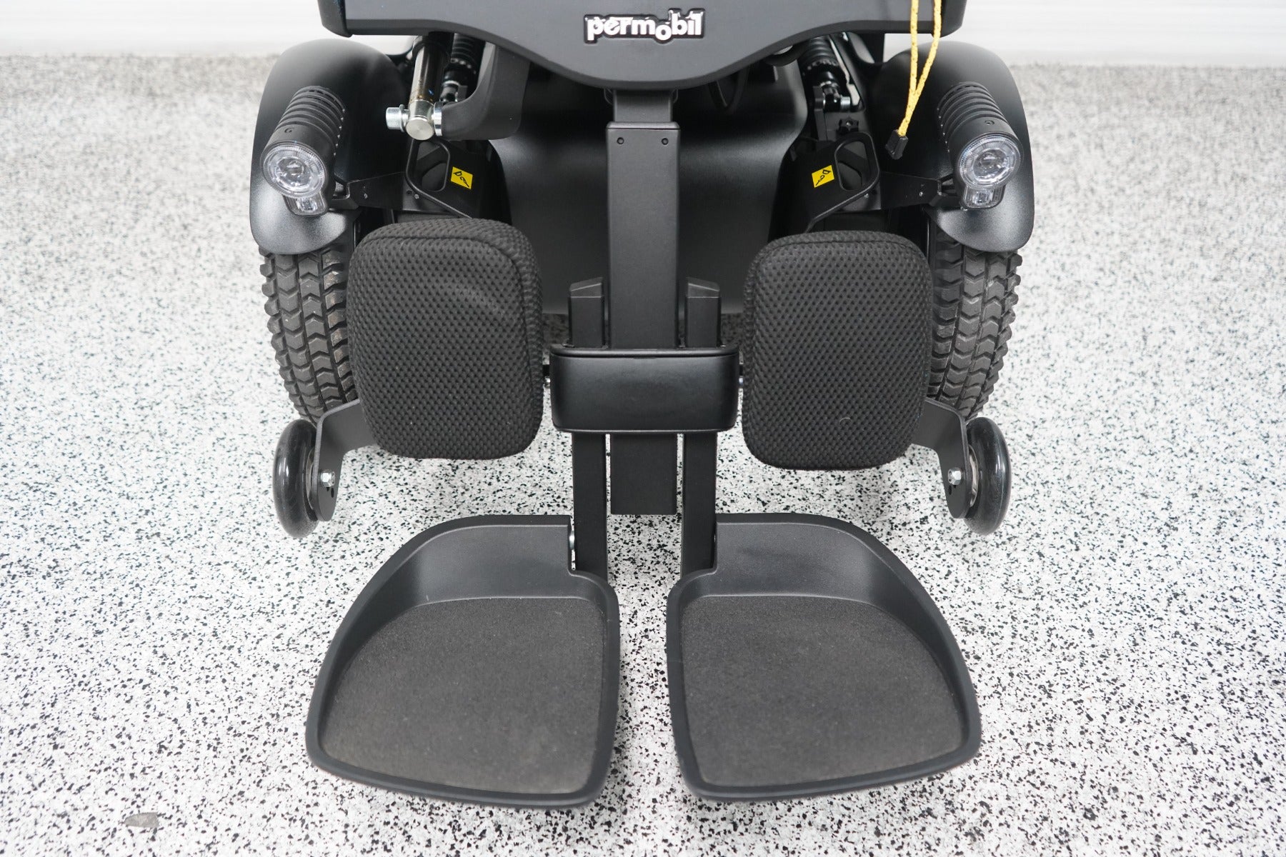 Permobil F3 Power Wheelchair 12" Seat Lift, Tilt, Recline, Legs & Anterior Tilt - 8918