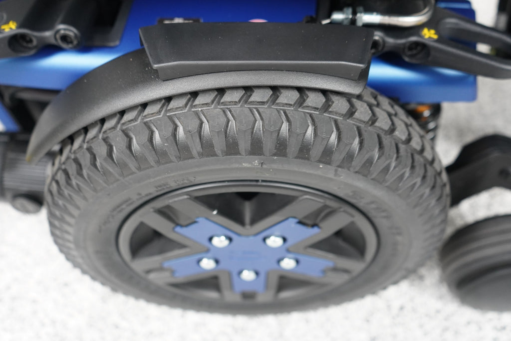 Quantum Edge 3 Power Wheelchair 12" iLevel Seat Lift & Tilt - 8977