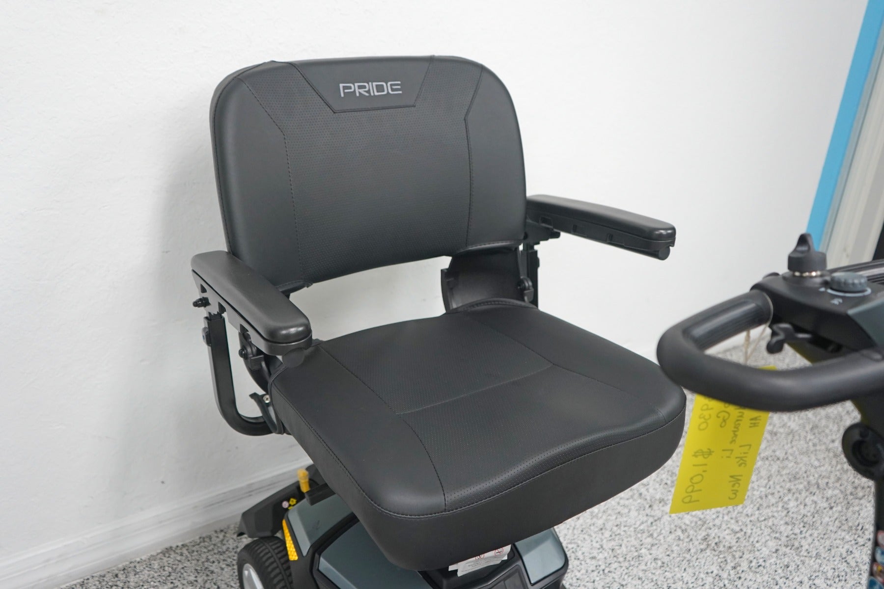 Go Go Endurance Li Mobility Scooter - 8930