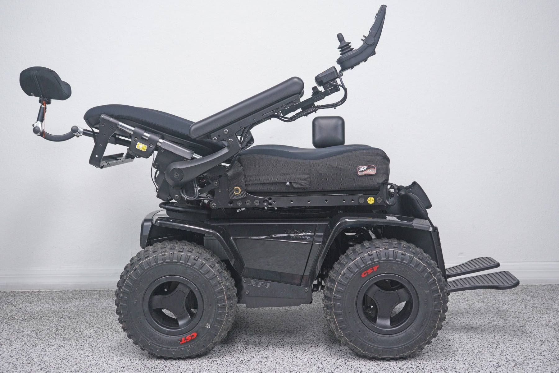 XT4 All-Terrain 4x4 Power Wheelchair - 8993