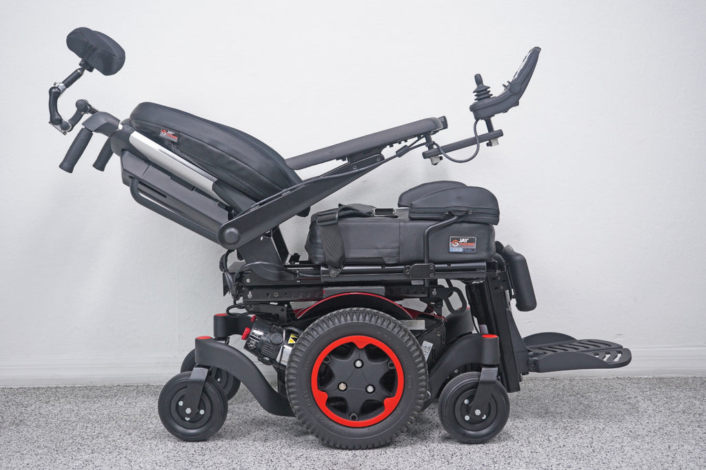 Quickie Q300 M Mini Power Wheelchair Seat Lift, Tilt, Recline & Legs - 9008