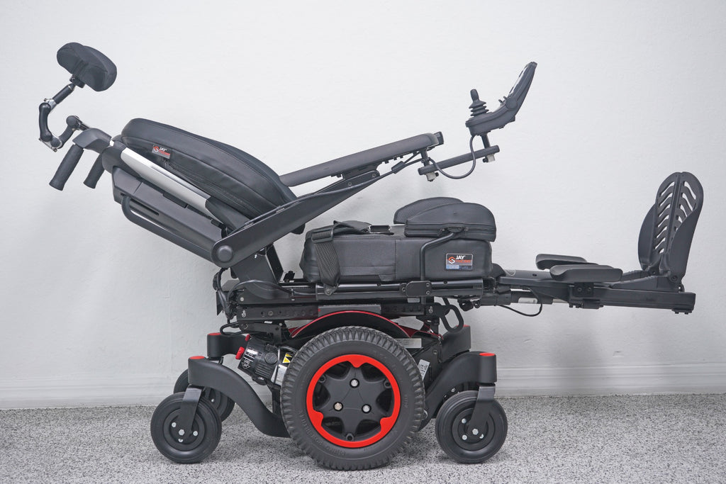 Quickie Q300 M Mini Power Wheelchair Seat Lift, Tilt, Recline & Legs - 9008