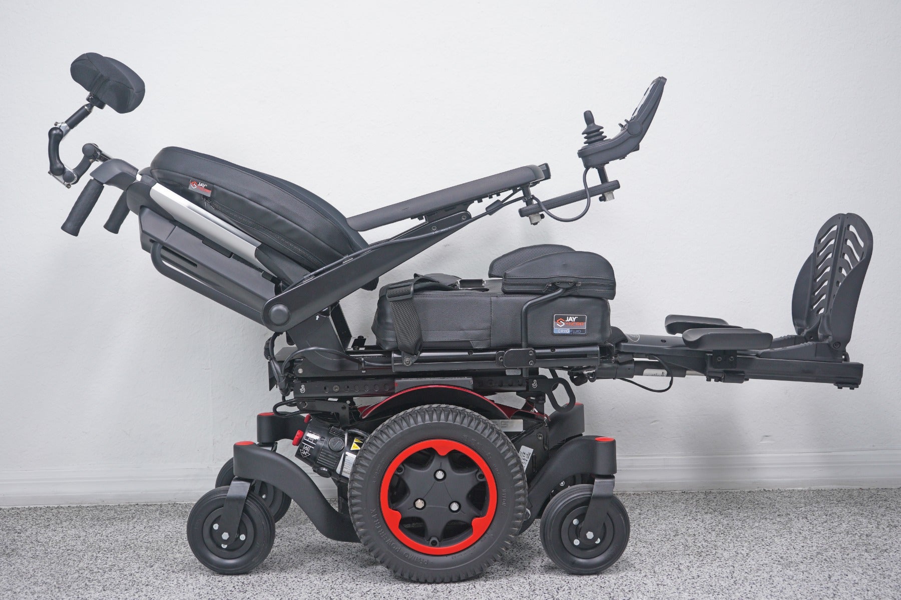 Quickie Q300 M Mini Power Wheelchair Seat Lift, Tilt, Recline & Legs - 9008