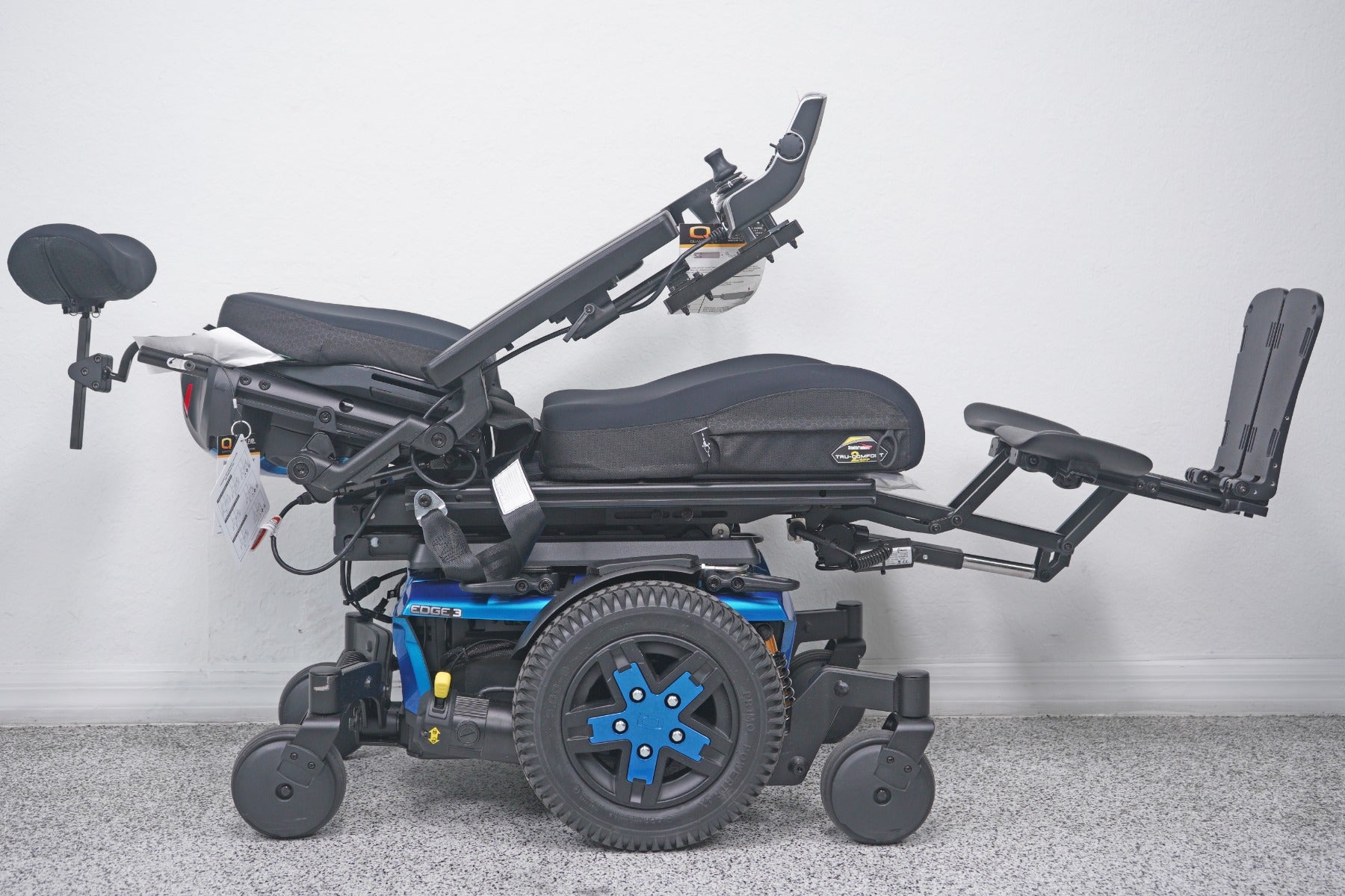 Quantum Edge 3 Power Wheelchair 12" iLevel Seat Lift, Tilt, Recline & Legs - 9022