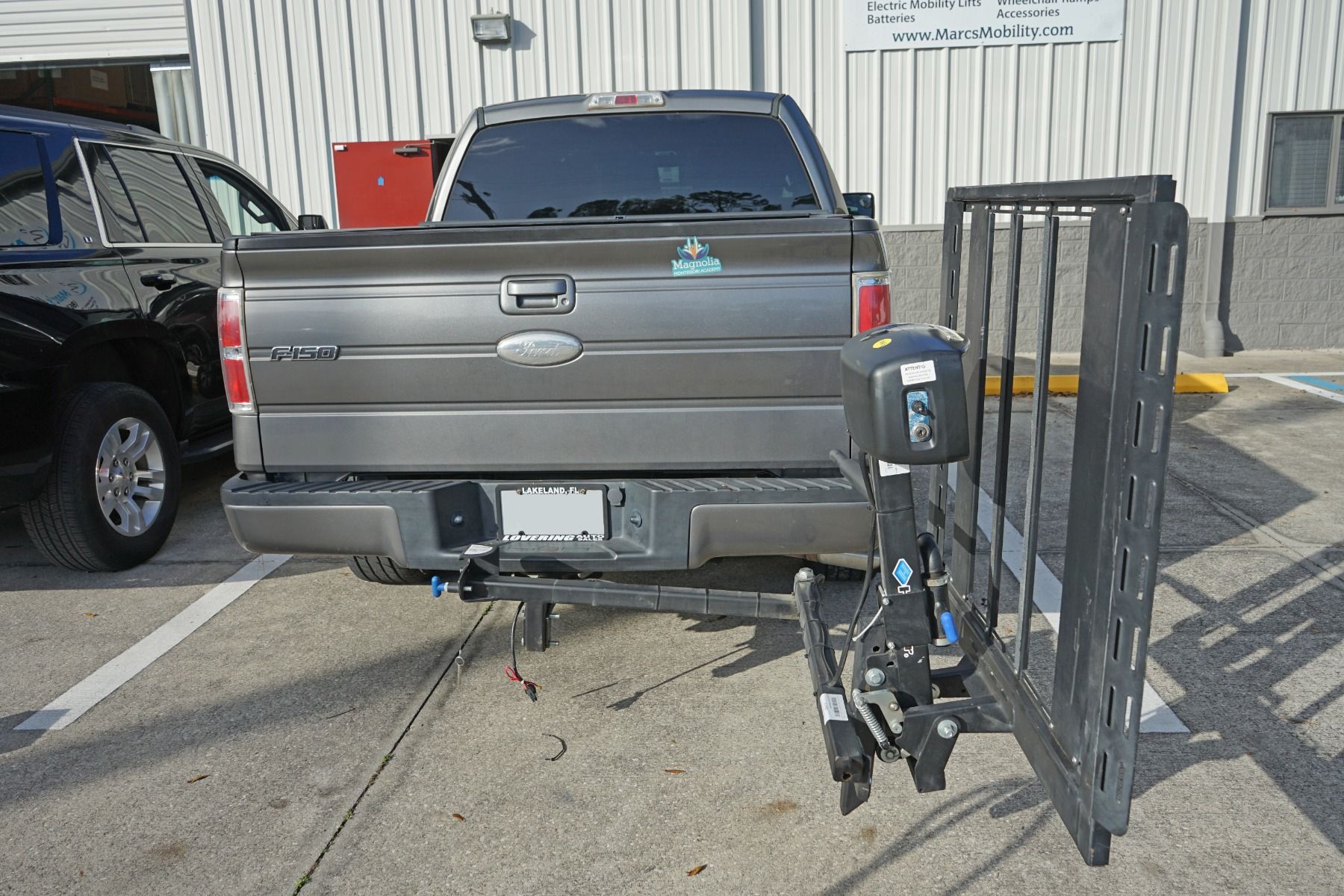 Harmar AL560 & 560XL Power Wheelchair Lift - Used
