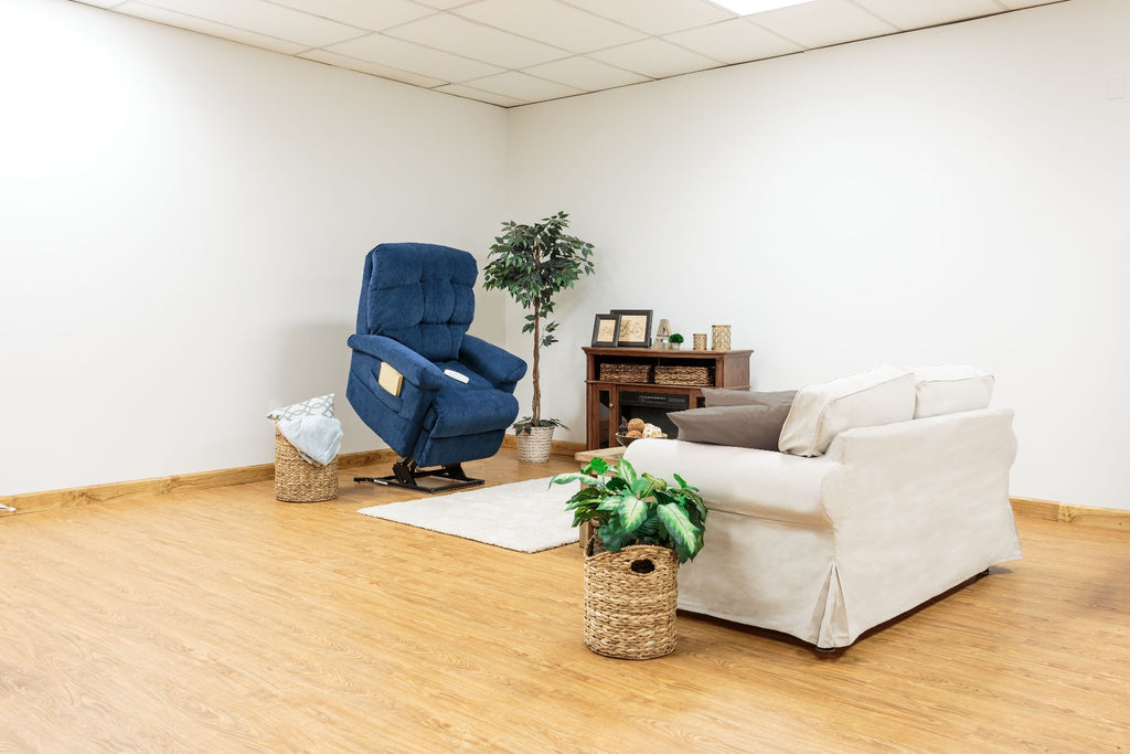 LC-580iL Oasis Collection Power Lift Recliner - New